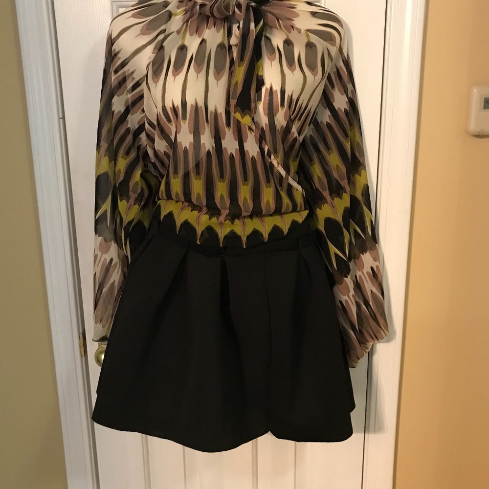 CLOSET BLOW OUT SALE... EVERYTHING MUST GO!!
